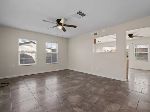 43040 Guyman Ave, Lancaster, CA 93536 photo 4