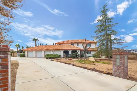 43657 Tomahawk Pl, Lancaster, CA 93536 photo 2