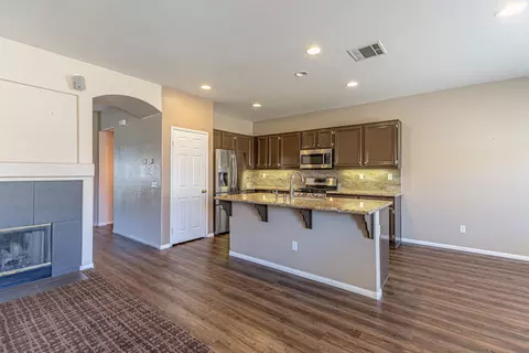 43431 Bale Ct, Lancaster, CA 93535 photo 3