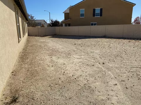 3519 Emerald Ln, Lancaster, CA 93535 photo 25