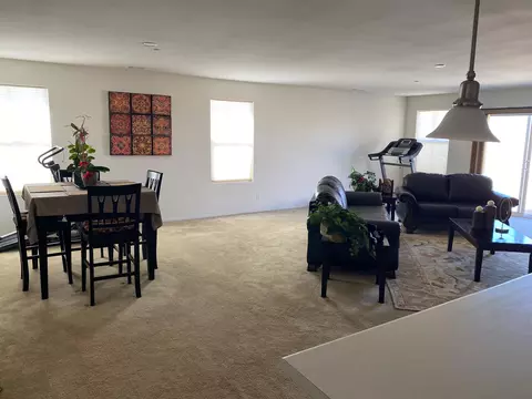 3519 Emerald Ln, Lancaster, CA 93535 photo 6