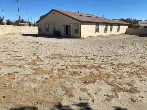 3519 Emerald Ln, Lancaster, CA 93535 photo 26
