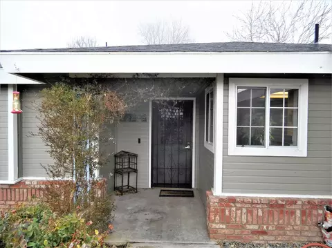 22627 Strawflower Rd, Tehachapi, CA 93561 photo 4