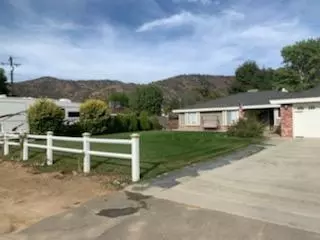 22627 Strawflower Rd, Tehachapi, CA 93561 photo 2