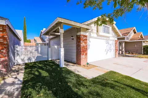 37622 E 12th St, Palmdale, CA 93550 photo 2