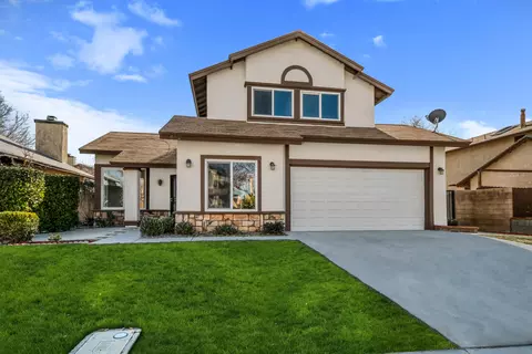 632 E Jenner St, Lancaster, CA 93535 photo 1