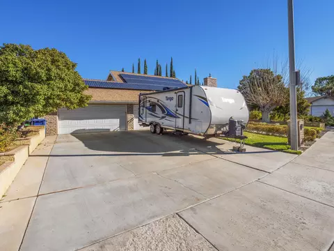 43724 Sentry Ln, Lancaster, CA 93536 photo 6