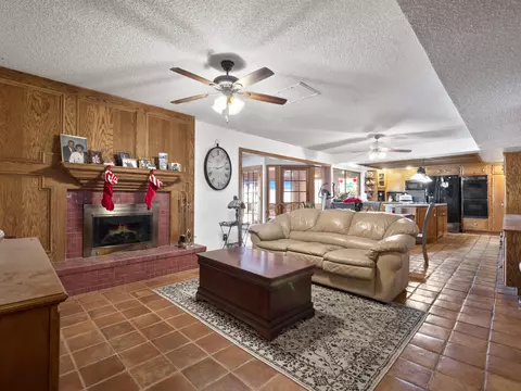 43724 Sentry Ln, Lancaster, CA 93536 photo 33