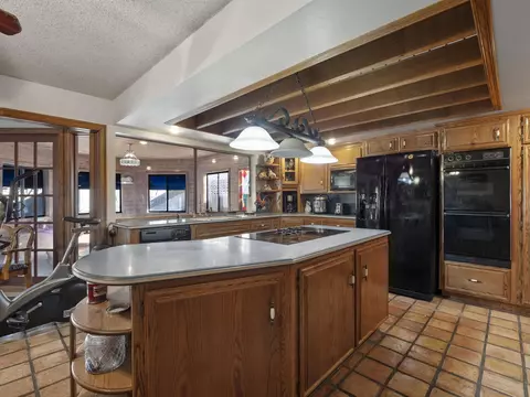43724 Sentry Ln, Lancaster, CA 93536 photo 38