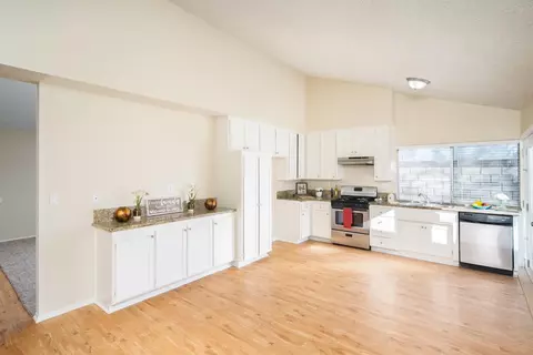 538 E Avenue J4, Lancaster, CA 93535 photo 7