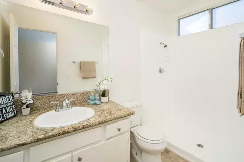 538 E Avenue J4, Lancaster, CA 93535 photo 11