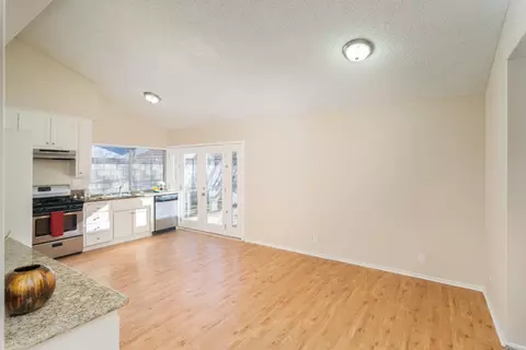 538 E Avenue J4, Lancaster, CA 93535 photo 5