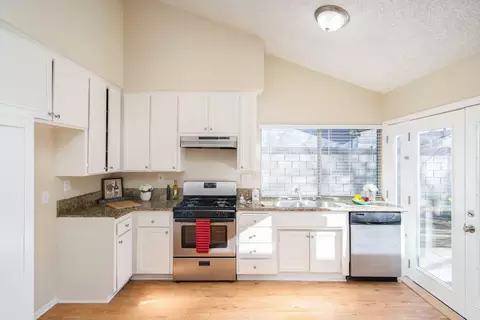 538 E Avenue J4, Lancaster, CA 93535 photo 6