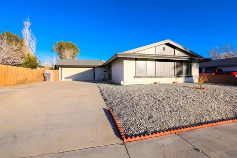 44108 Raysack Ave, Lancaster, CA 93535 photo 1