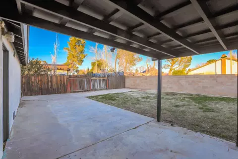 44108 Raysack Ave, Lancaster, CA 93535 photo 21