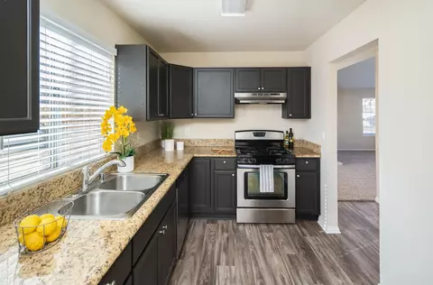 4802 Katrina Pl, Palmdale, CA 93552 photo 8