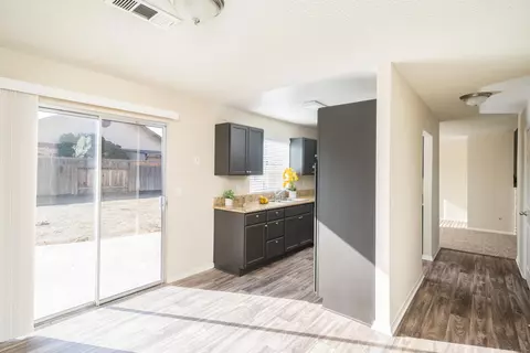 4802 Katrina Pl, Palmdale, CA 93552 photo 10