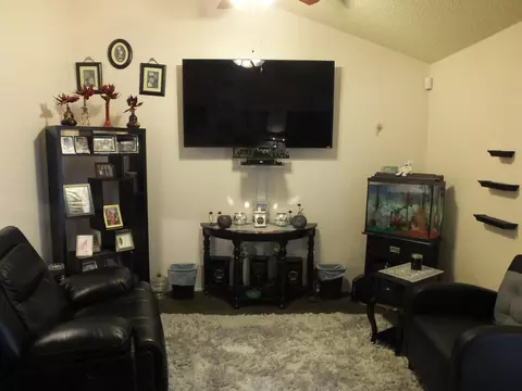 44812 Denmore Ave, Lancaster, CA 93535 photo 4