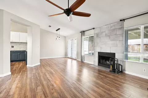44315 Harbor St, Lancaster, CA 93536 photo 3