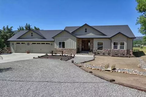 24201 Deertrail Dr, Tehachapi, CA 93561 photo 1