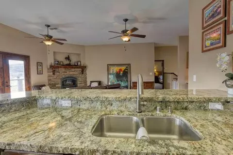 24201 Deertrail Dr, Tehachapi, CA 93561 photo 11