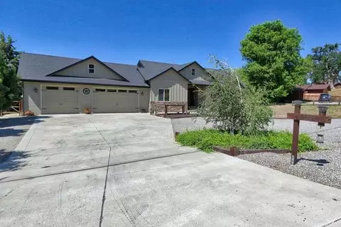 24201 Deertrail Dr, Tehachapi, CA 93561 photo 3
