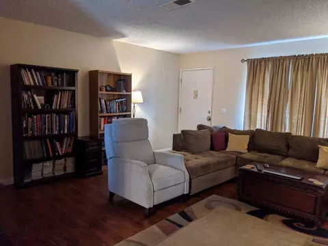 39600 E 179th St, Palmdale, CA 93591 photo 2