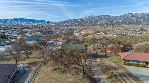 22731 Fran Dr, Tehachapi, CA 93561 photo 32
