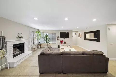 40612 E 173rd St, Lancaster, CA 93535 photo 6