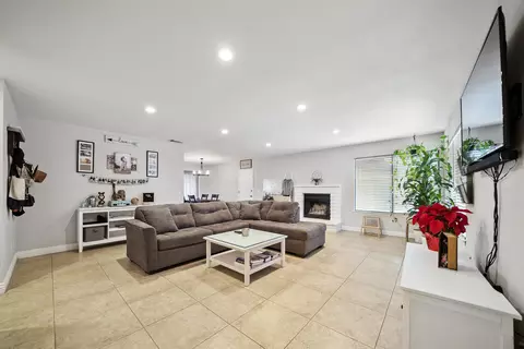40612 E 173rd St, Lancaster, CA 93535 photo 5