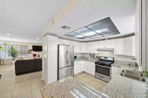 40612 E 173rd St, Lancaster, CA 93535 photo 10
