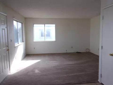 3413 Gregory Dr, Mojave, CA 93501 photo 4