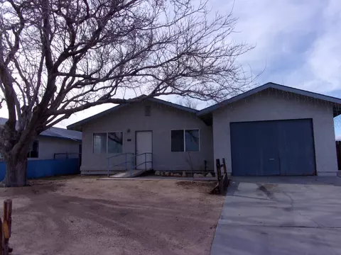 3413 Gregory Dr, Mojave, CA 93501 photo 1