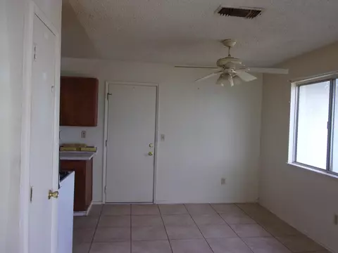 3413 Gregory Dr, Mojave, CA 93501 photo 5