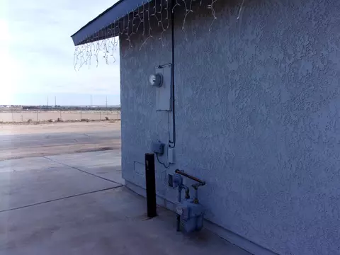 3413 Gregory Dr, Mojave, CA 93501 photo 14