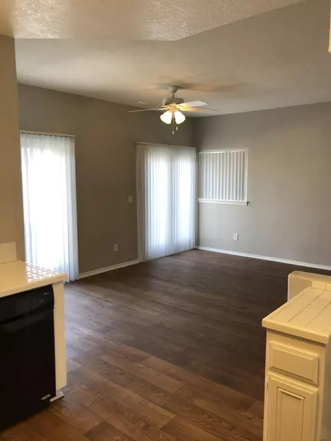 2033 Oldfield St, Lancaster, CA 93535 photo 28