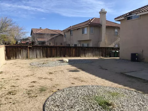 2033 Oldfield St, Lancaster, CA 93535 photo 69