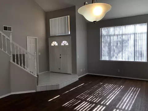 2033 Oldfield St, Lancaster, CA 93535 photo 6