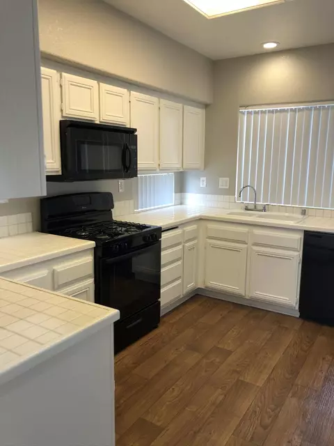 2033 Oldfield St, Lancaster, CA 93535 photo 21