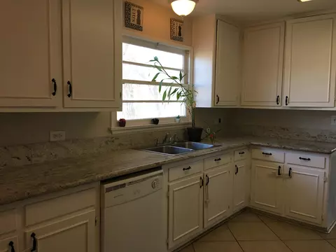 1227 W Ivyton St, Lancaster, CA 93534 photo 3