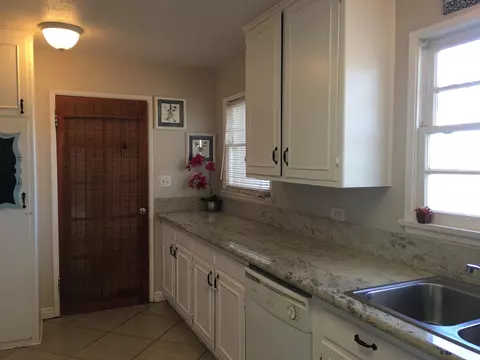 1227 W Ivyton St, Lancaster, CA 93534 photo 9