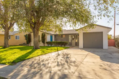 45321 Kingtree Ave, Lancaster, CA 93534 photo 3