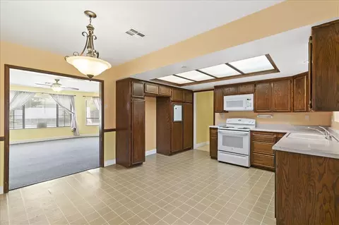 87 White Oak Dr, Tehachapi, CA 93561 photo 10