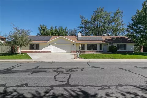 87 White Oak Dr, Tehachapi, CA 93561 photo 4