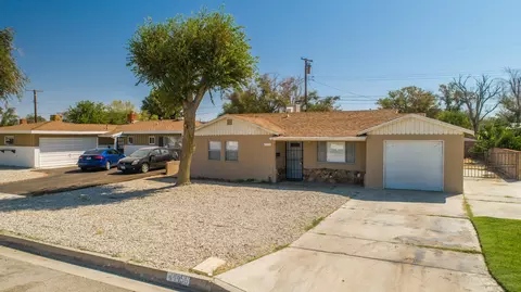44456 2nd St E, Lancaster, CA 93535 photo 4