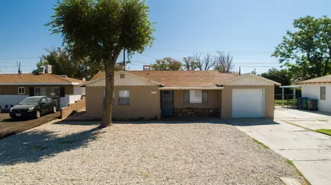44456 2nd St E, Lancaster, CA 93535 photo 3