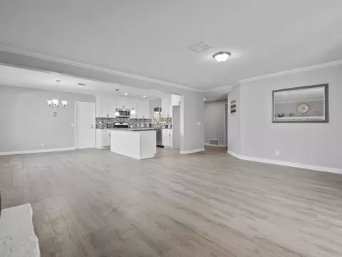 45109 Lorimer Ave, Lancaster, CA 93534 photo 9