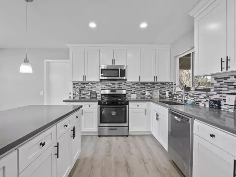45109 Lorimer Ave, Lancaster, CA 93534 photo 14