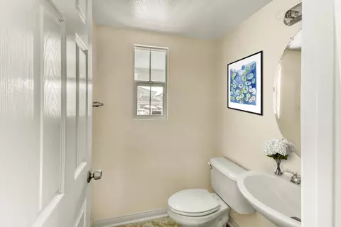 4227 Edam St, Lancaster, CA 93536 photo 8