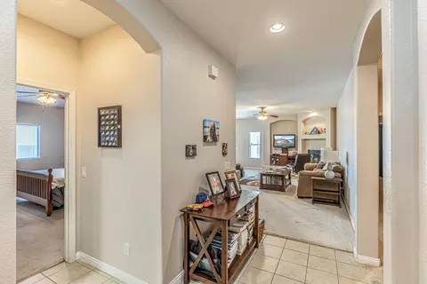 44149 Dawn Ct, Lancaster, CA 93536 photo 6